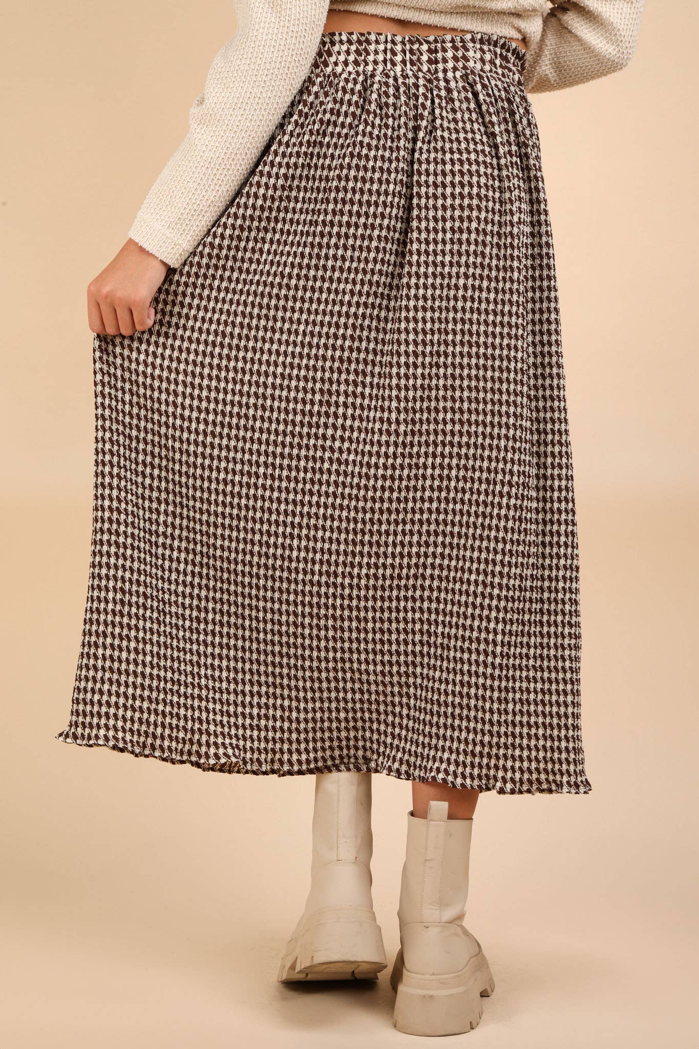 Plus Size Houndstooth Midi Skirt
