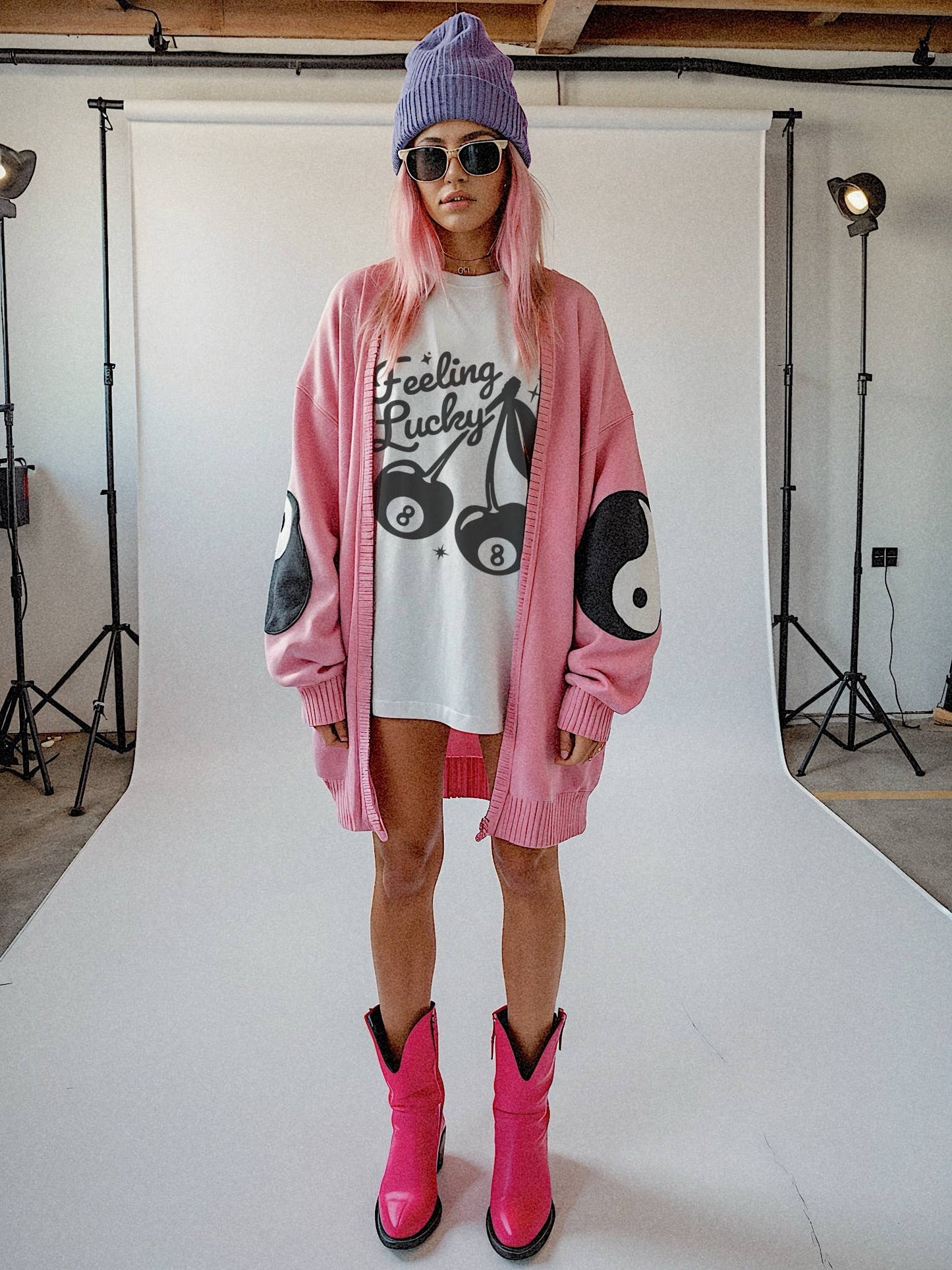 FEELING LUCKY GRAPHIC TEE