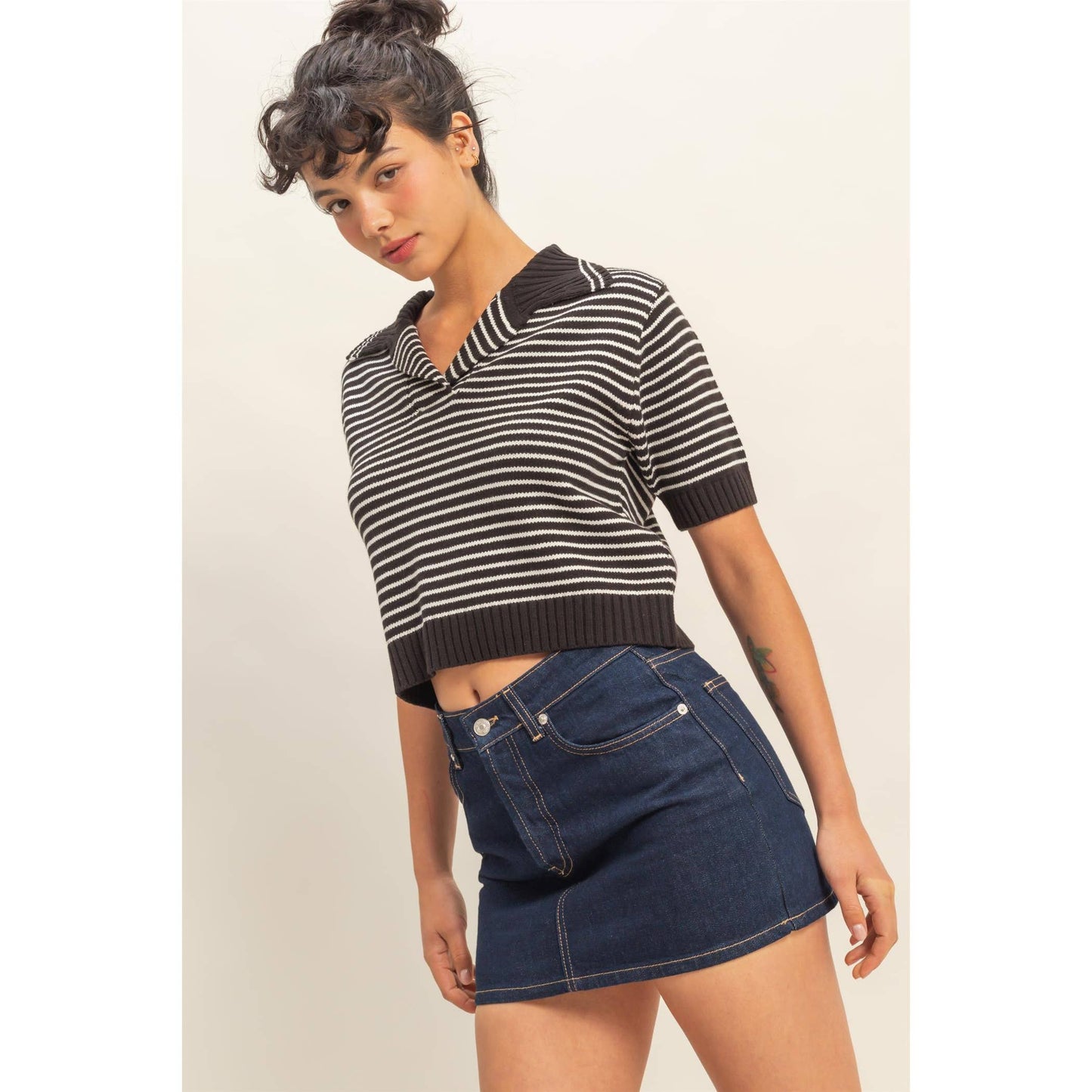 Striped Short Sleeve Knit Top