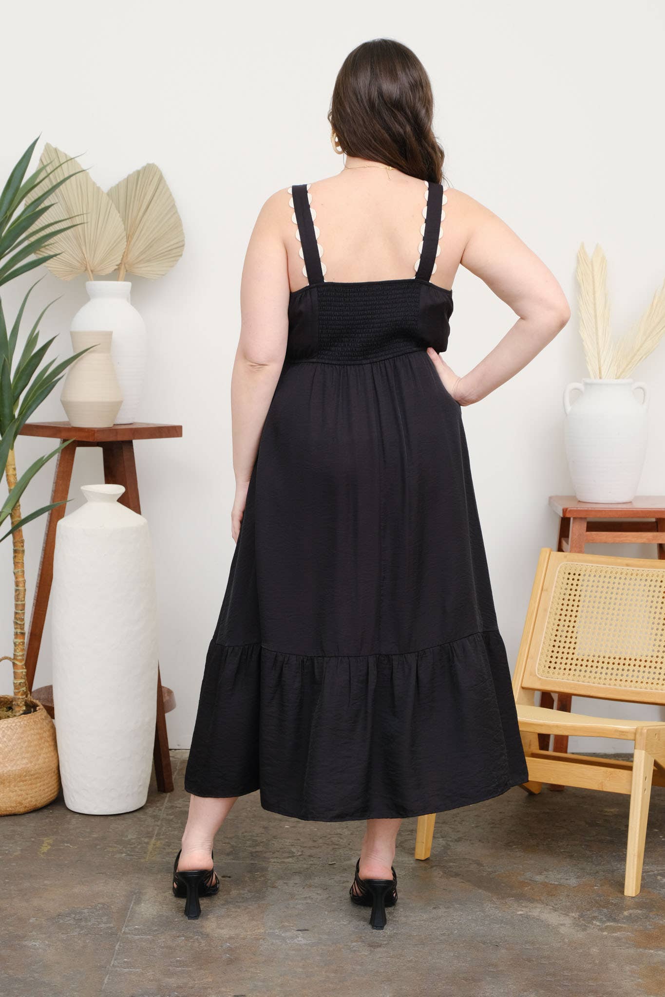 Curvy Wave Detail Midi Dress
