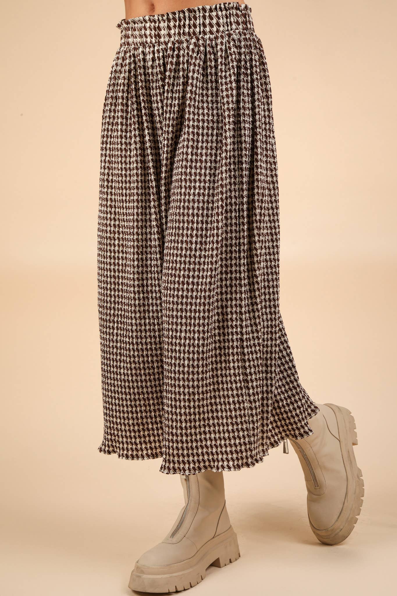 Plus Size Houndstooth Midi Skirt