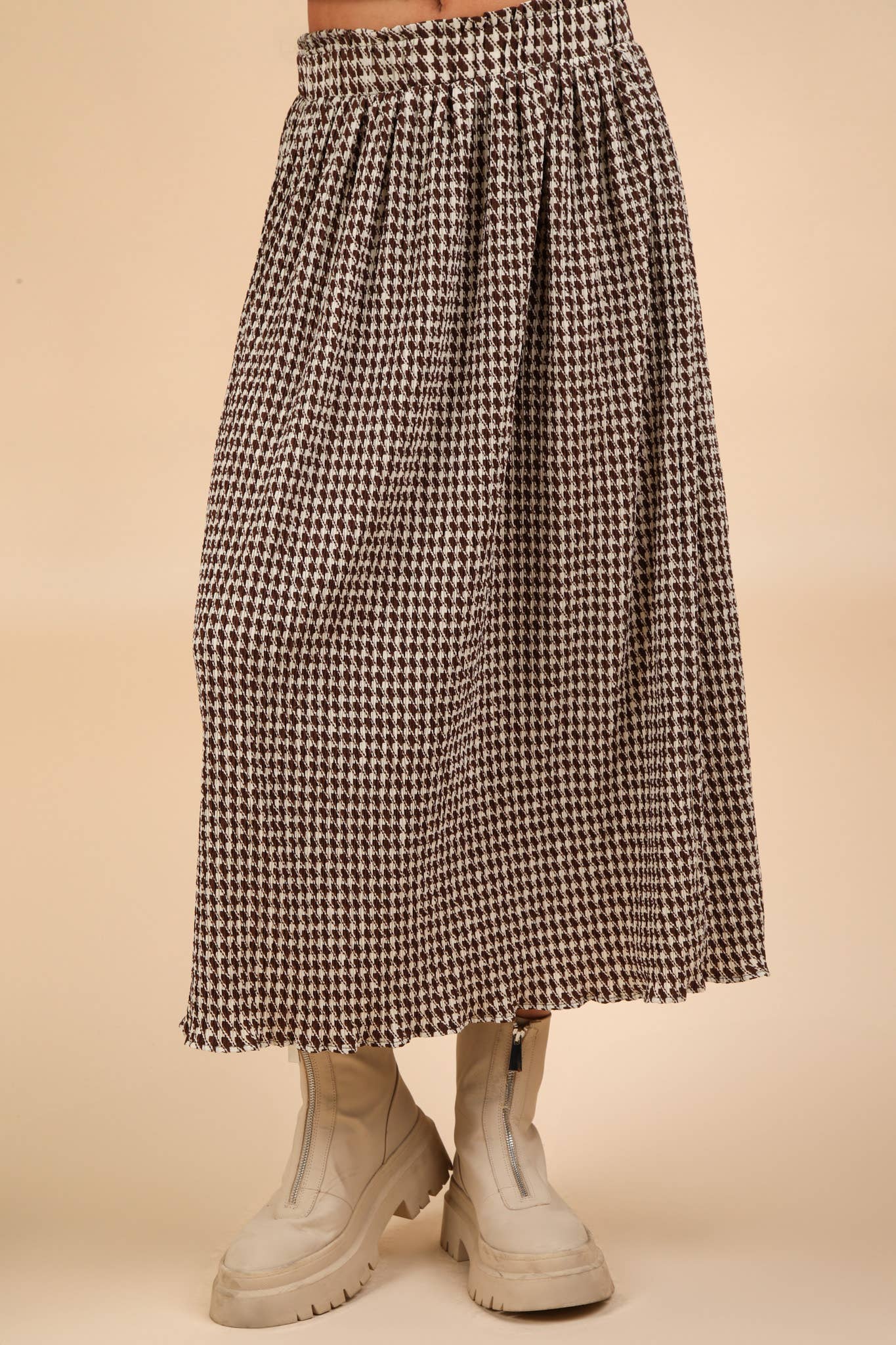 Plus Size Houndstooth Midi Skirt