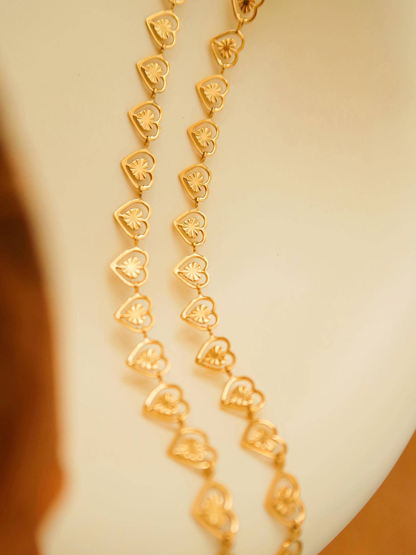 Gold Dainty Heart Choker